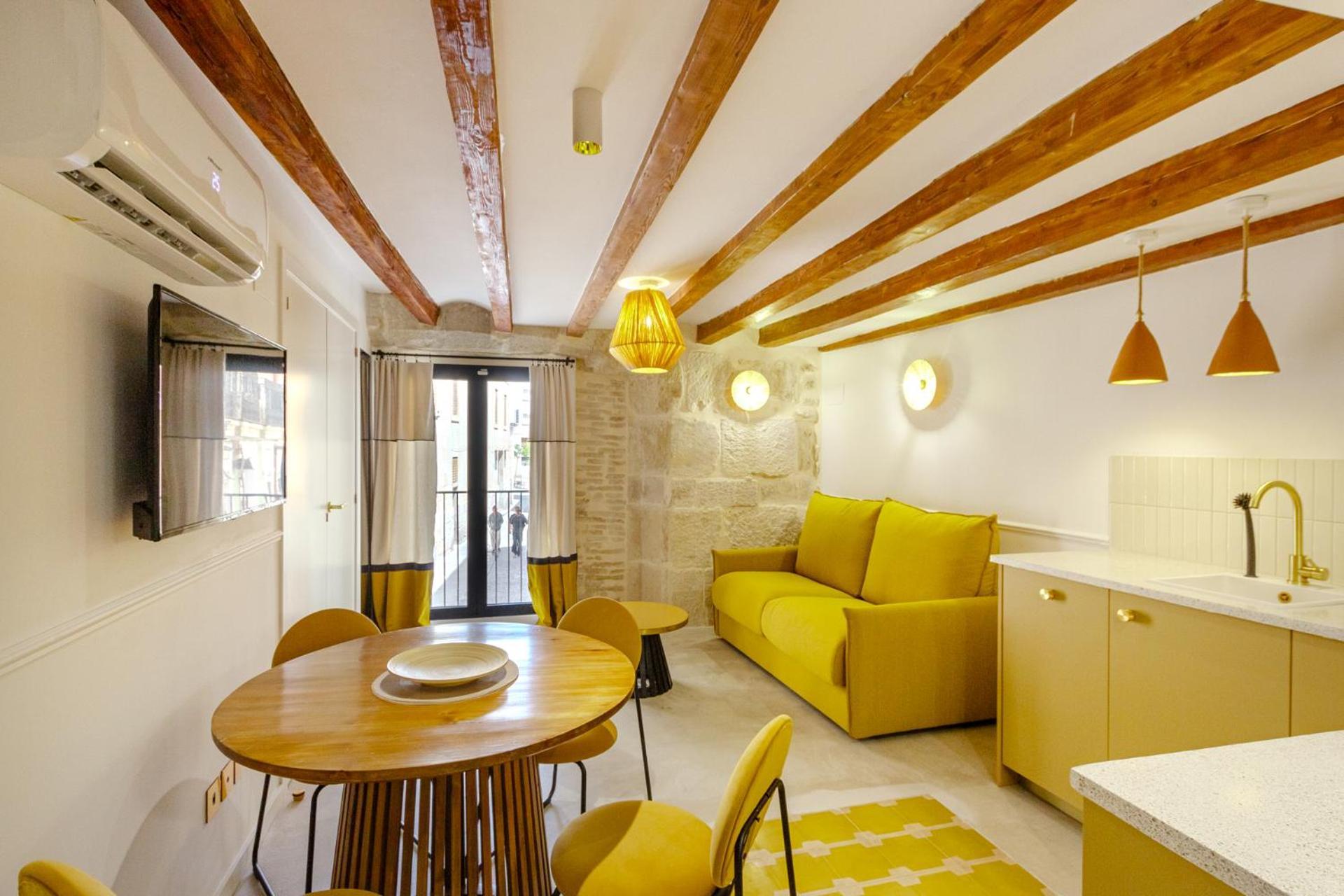 Cozy Charming Apartment In Historic Center Alicante Exterior photo