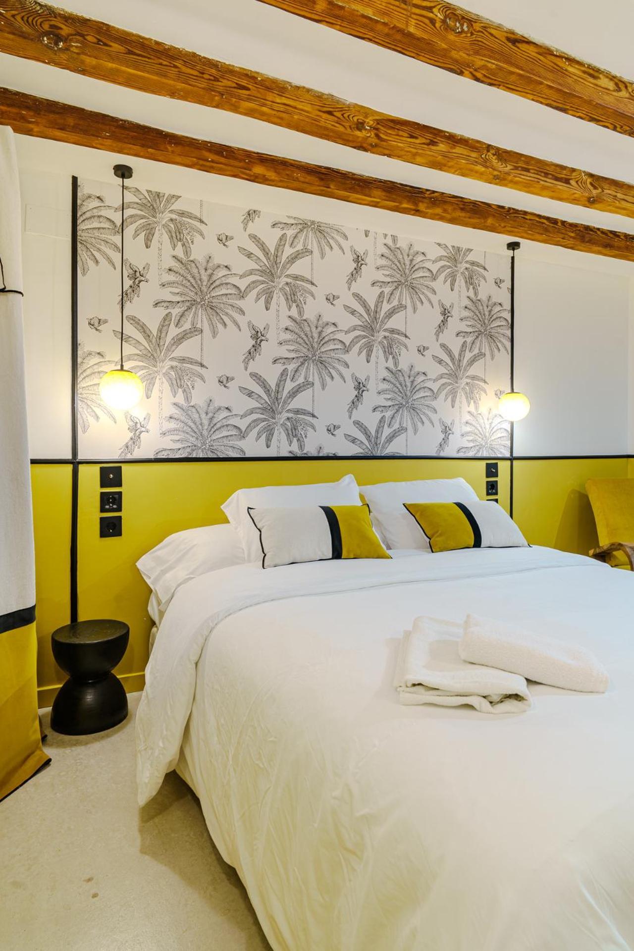 Cozy Charming Apartment In Historic Center Alicante Exterior photo