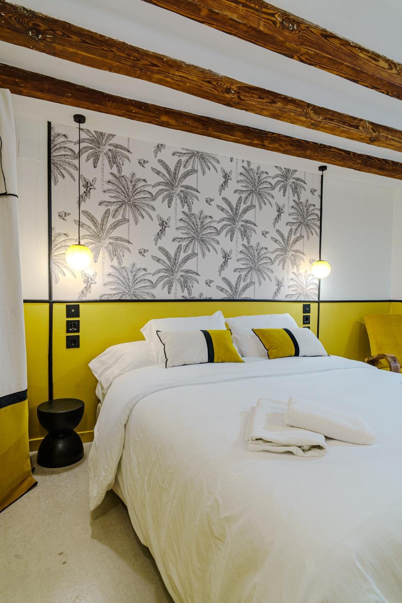 Cozy Charming Apartment In Historic Center Alicante Exterior photo