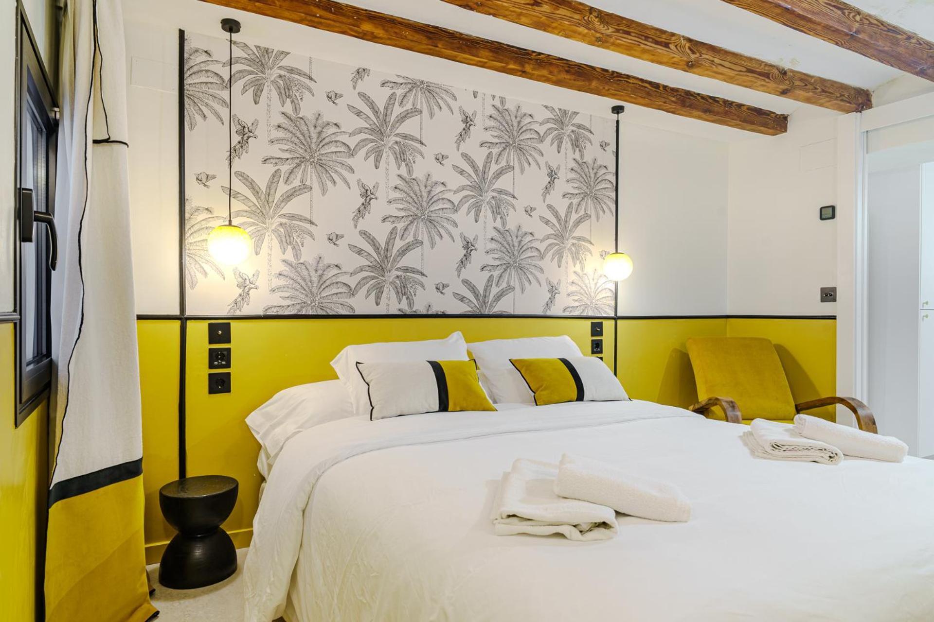 Cozy Charming Apartment In Historic Center Alicante Exterior photo