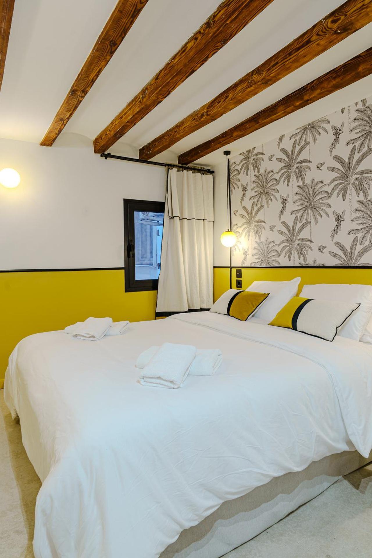 Cozy Charming Apartment In Historic Center Alicante Exterior photo