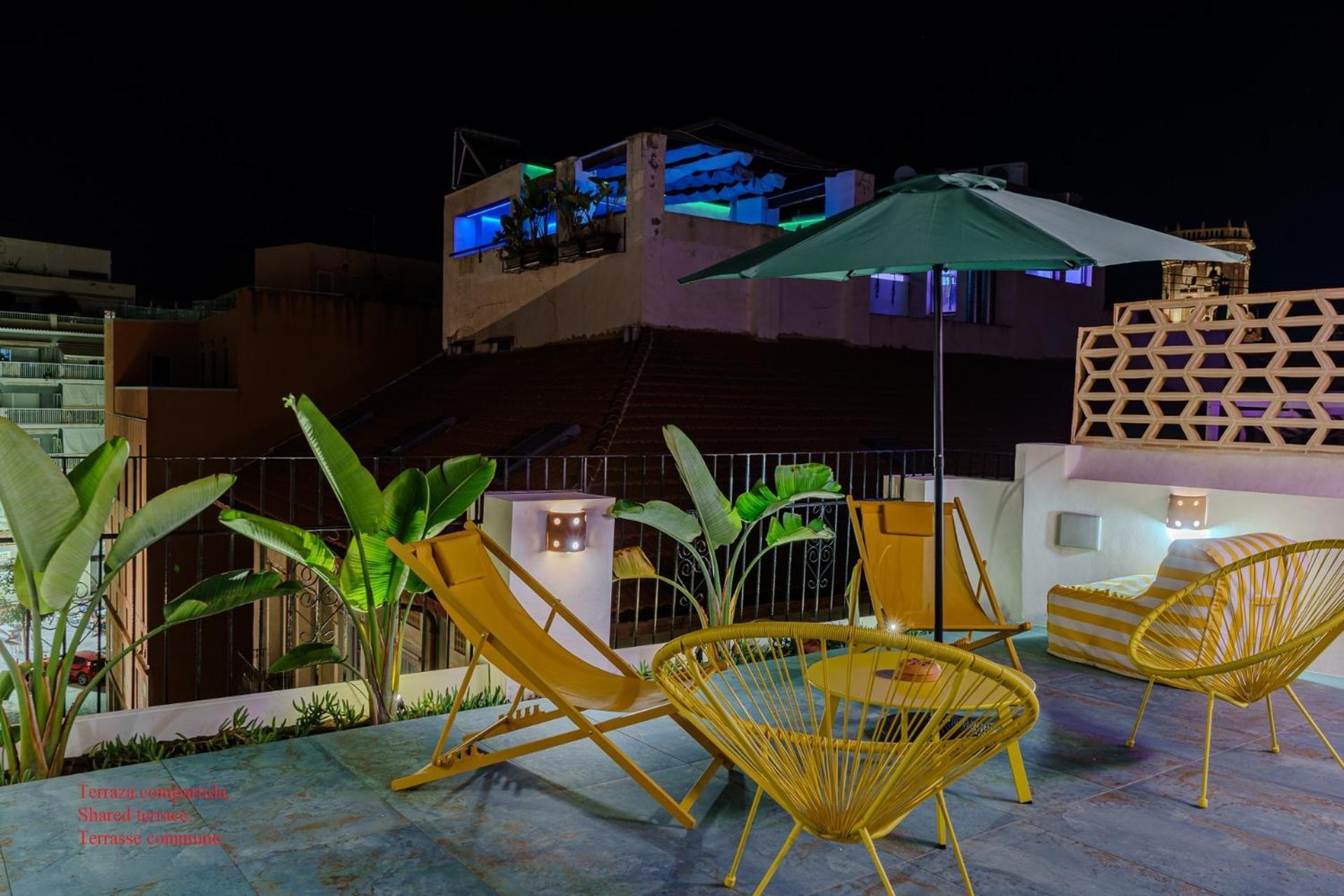 Cozy Charming Apartment In Historic Center Alicante Exterior photo