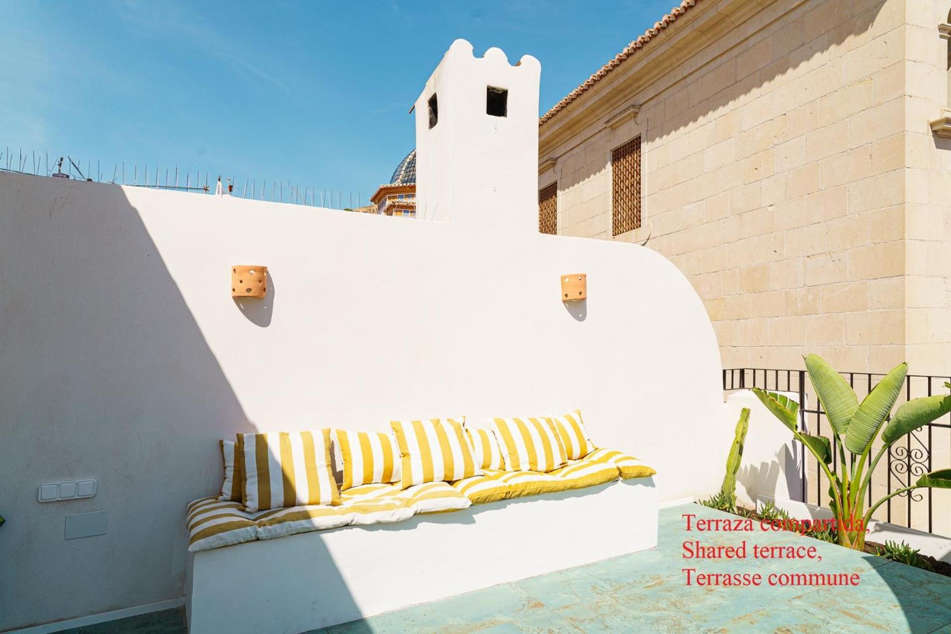 Cozy Charming Apartment In Historic Center Alicante Exterior photo